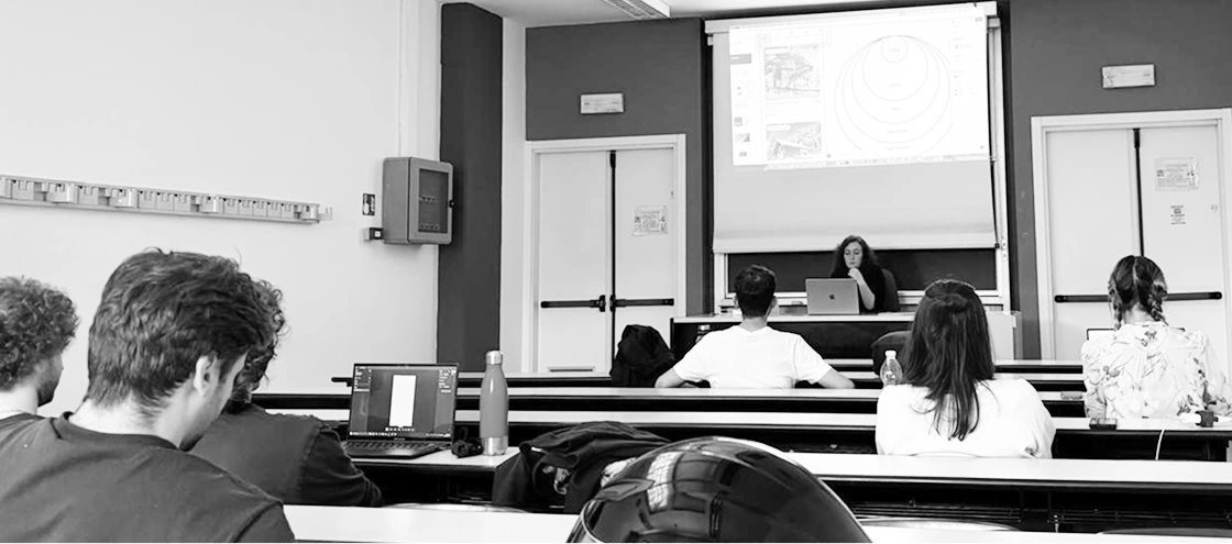 nicoletta bruno che insegna design agli studenti di Unipi